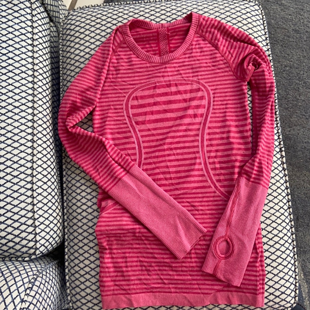 Lululemon red workout top